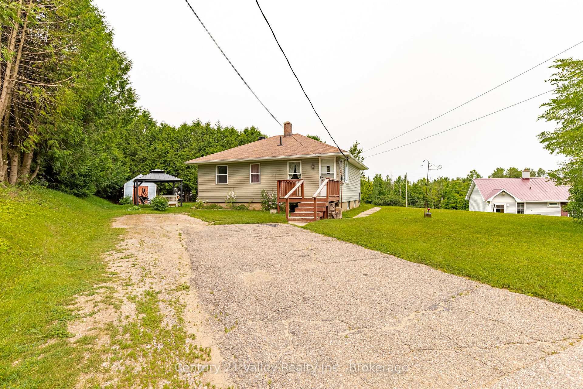 Photo 26 of 34 Sebastopol Drive, Bonnechere Valley, Eganville/Bonnechere Twp — HOMEH
