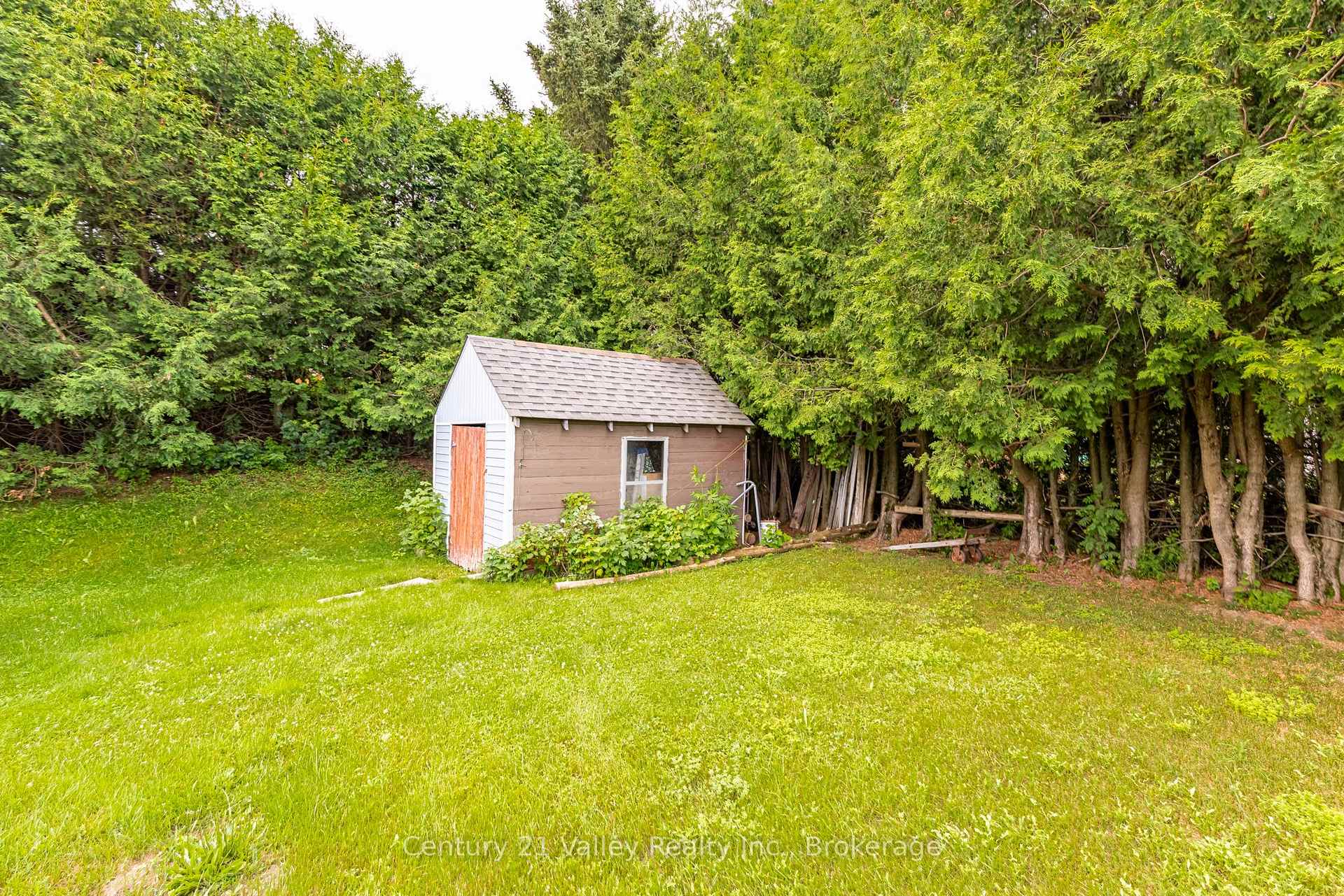 Photo 27 of 34 Sebastopol Drive, Bonnechere Valley, Eganville/Bonnechere Twp — HOMEH