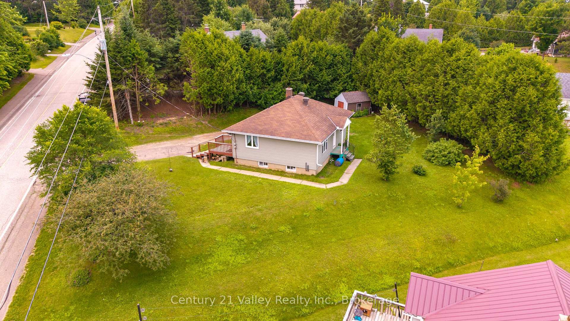 Photo 28 of 34 Sebastopol Drive, Bonnechere Valley, Eganville/Bonnechere Twp — HOMEH