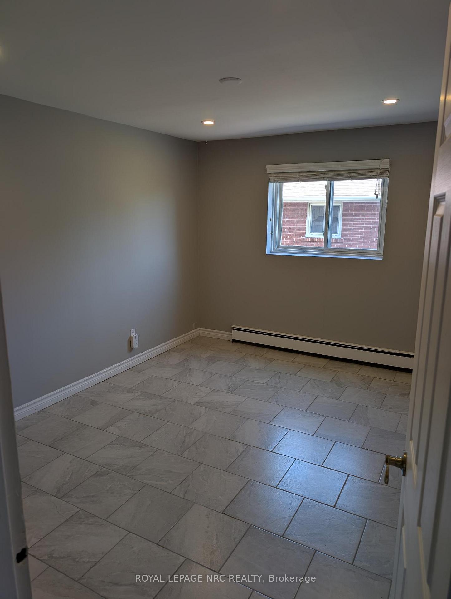 Photo 9 of Unit 3, 15 Bolton Avenue, Thorold, Thorold Downtown — HOMEH