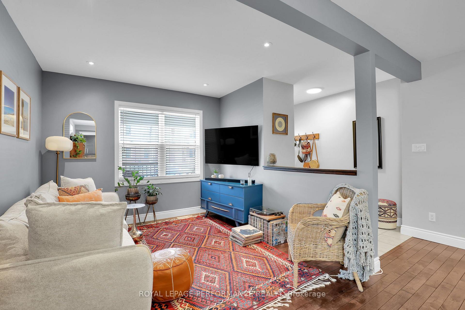 Photo 6 of Unit 165, 165 Laval Street, Ottawa, Vanier — HOMEH