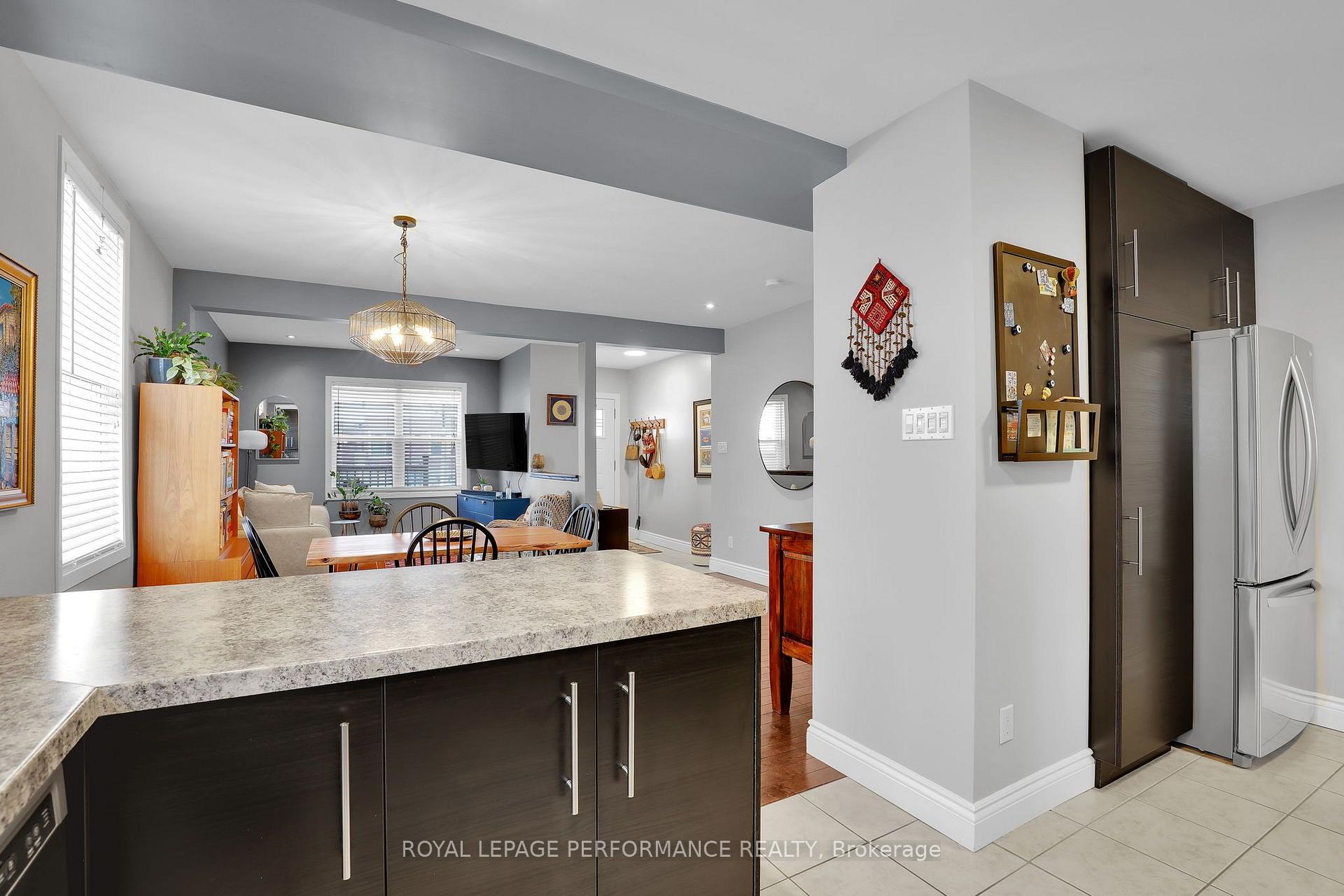 Photo 11 of Unit 165, 165 Laval Street, Ottawa, Vanier — HOMEH
