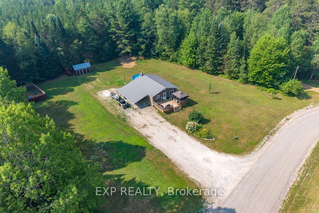 Photo 3 of 557 Pine Street, Greater Madawaska, Greater Madawaska — HOMEH