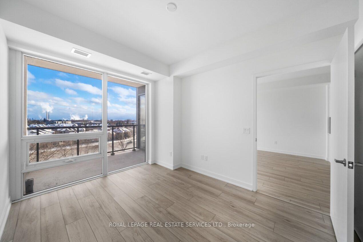 Photo 13 of Unit 705, 1035 Southdown Road, Mississauga, Clarkson — HOMEH