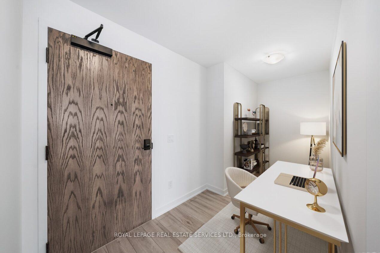 Photo 18 of Unit 705, 1035 Southdown Road, Mississauga, Clarkson — HOMEH