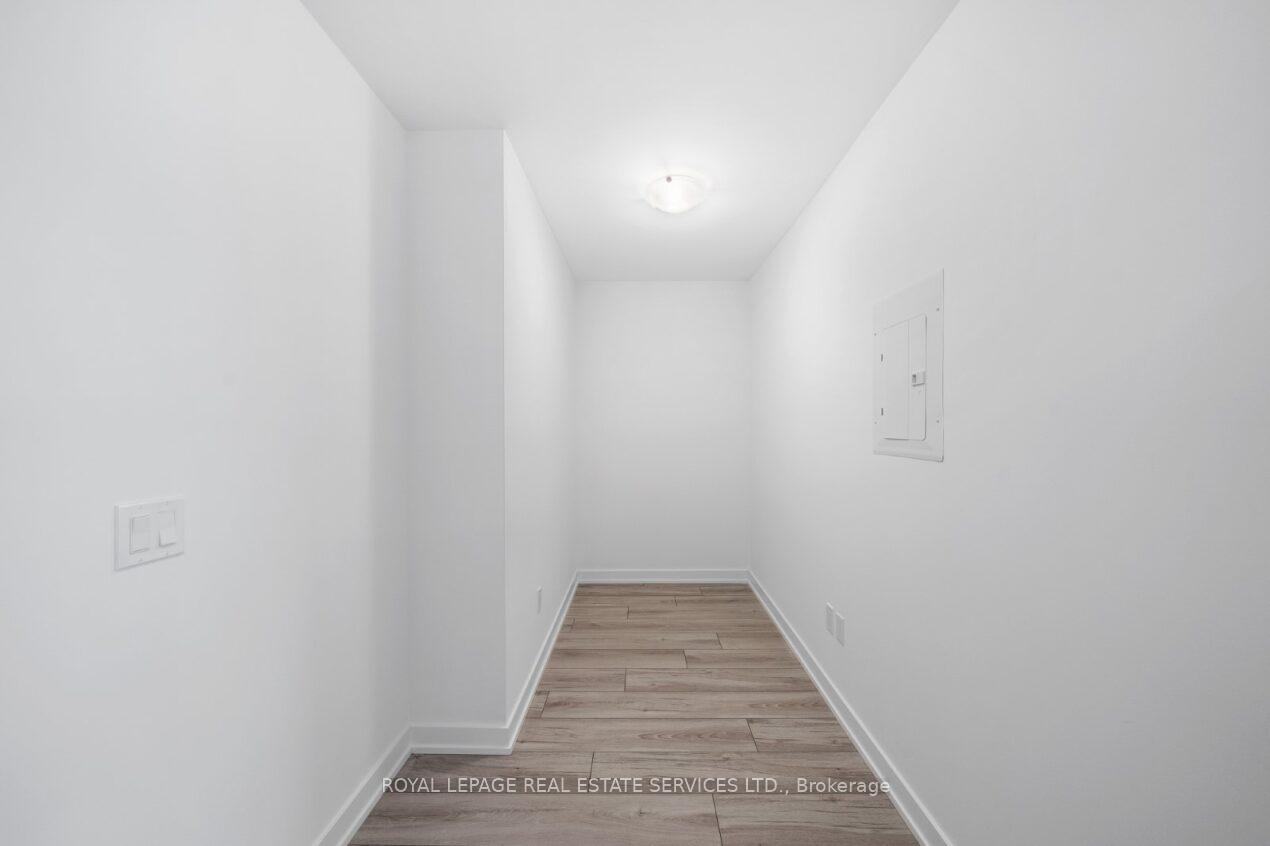 Photo 19 of Unit 705, 1035 Southdown Road, Mississauga, Clarkson — HOMEH