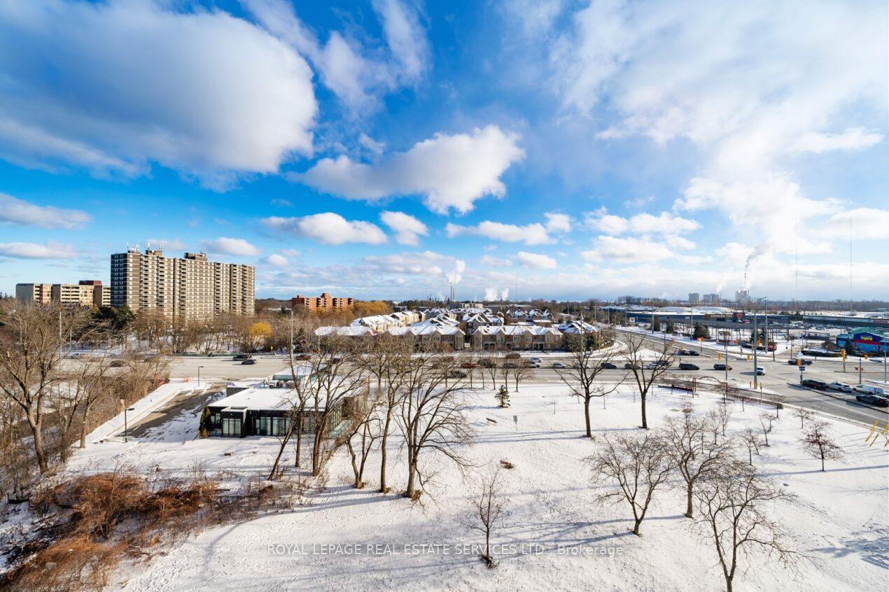 Photo 24 of Unit 705, 1035 Southdown Road, Mississauga, Clarkson — HOMEH