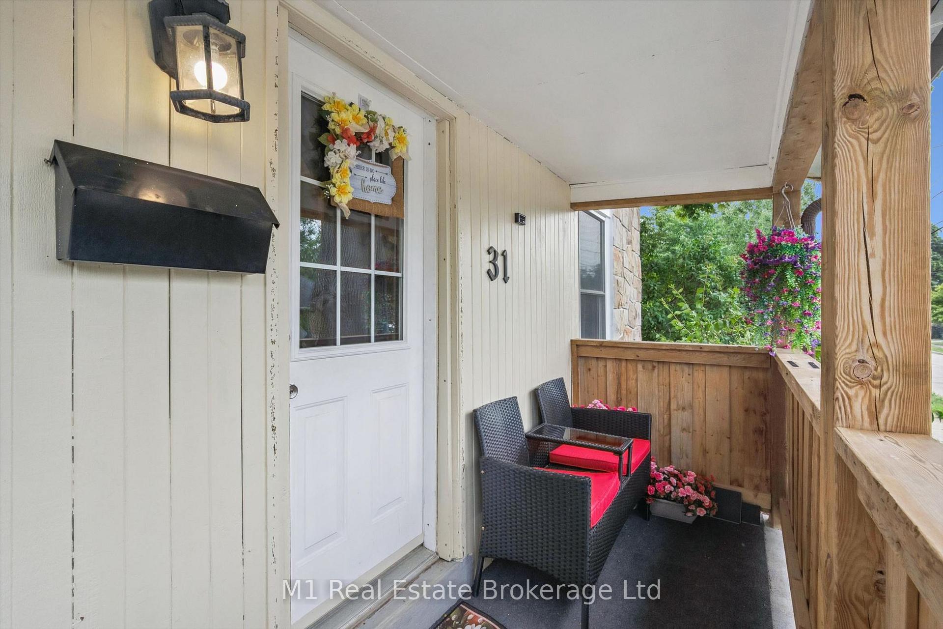 Photo 5 of 31 Bagot Street, Guelph, Junction/Onward Willow — HOMEH
