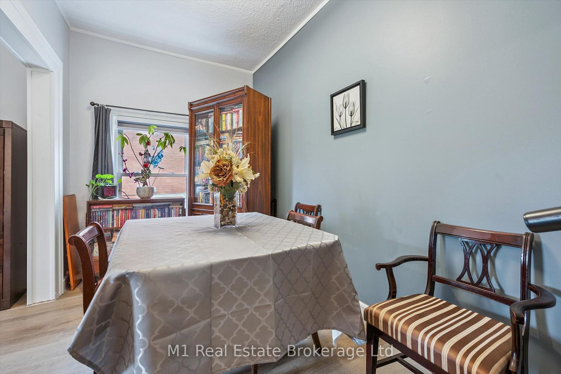 Photo 10 of 31 Bagot Street, Guelph, Junction/Onward Willow — HOMEH