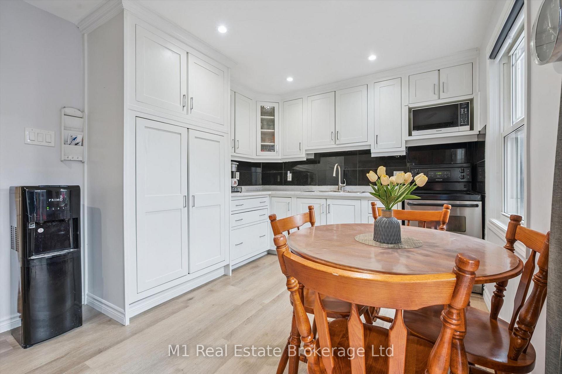 Photo 14 of 31 Bagot Street, Guelph, Junction/Onward Willow — HOMEH