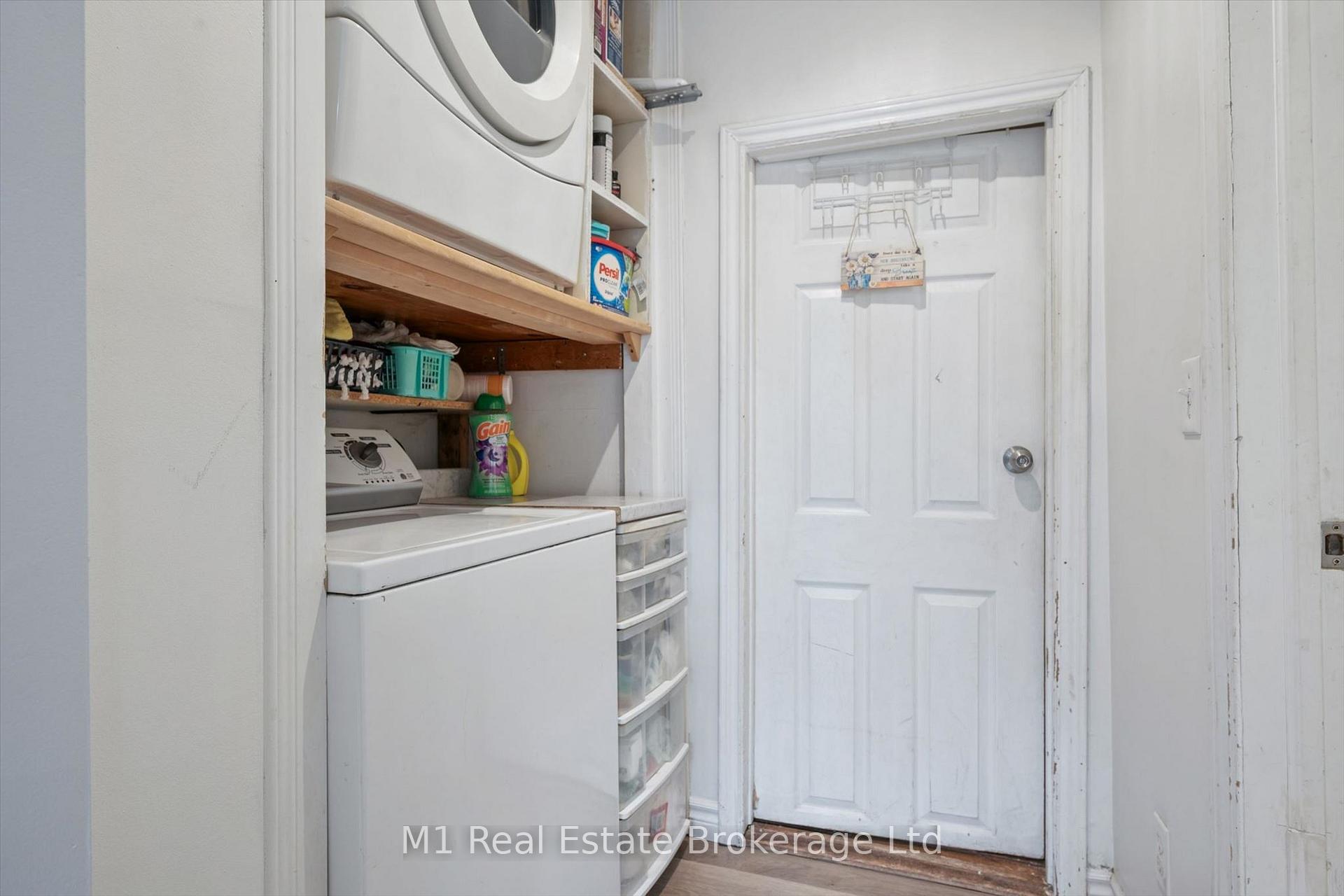 Photo 20 of 31 Bagot Street, Guelph, Junction/Onward Willow — HOMEH
