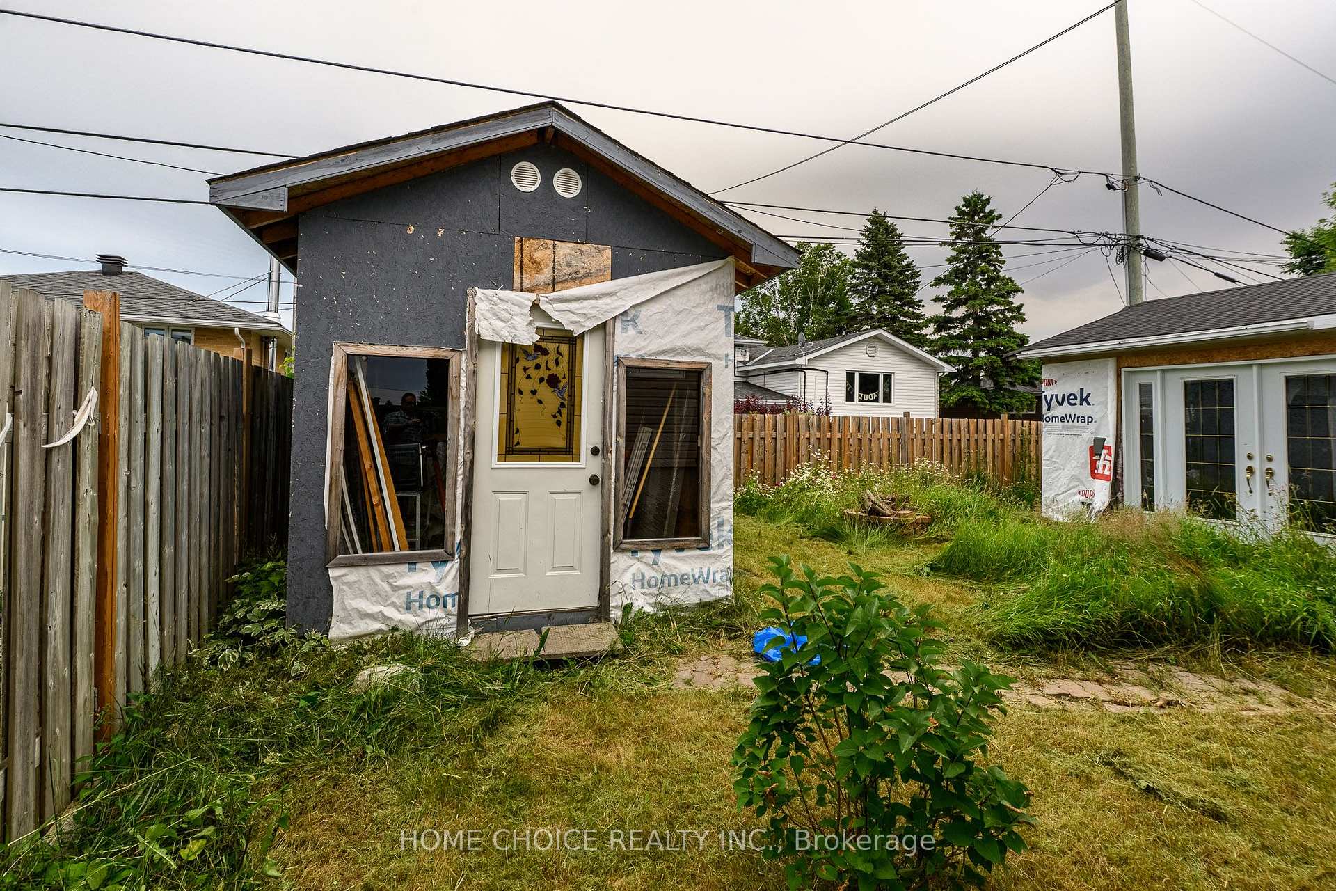 Photo 4 of 588 Melrose Boulevard, Timmins, TNW - Upper Melrose — HOMEH