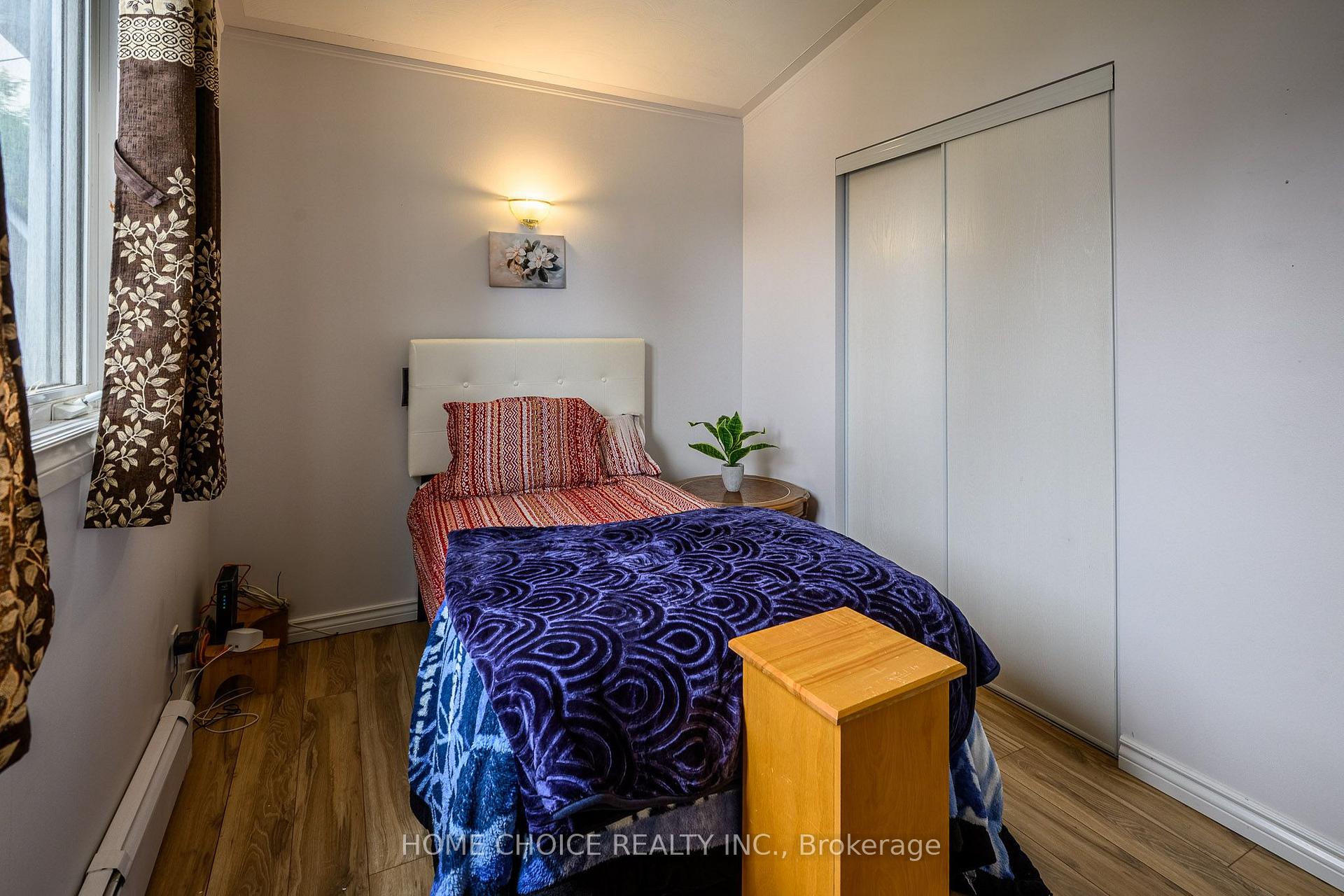 Photo 7 of 588 Melrose Boulevard, Timmins, TNW - Upper Melrose — HOMEH