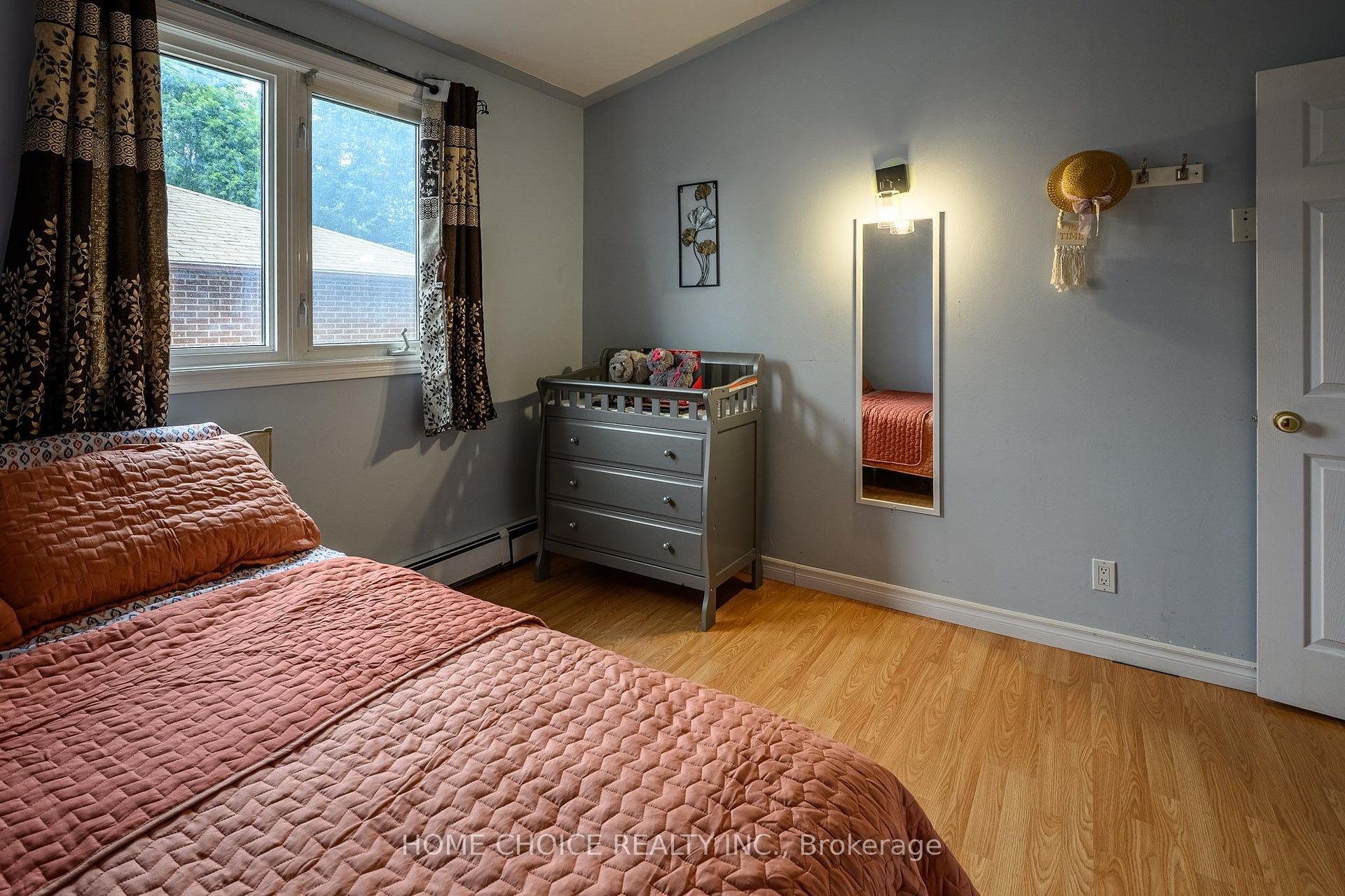 Photo 16 of 588 Melrose Boulevard, Timmins, TNW - Upper Melrose — HOMEH