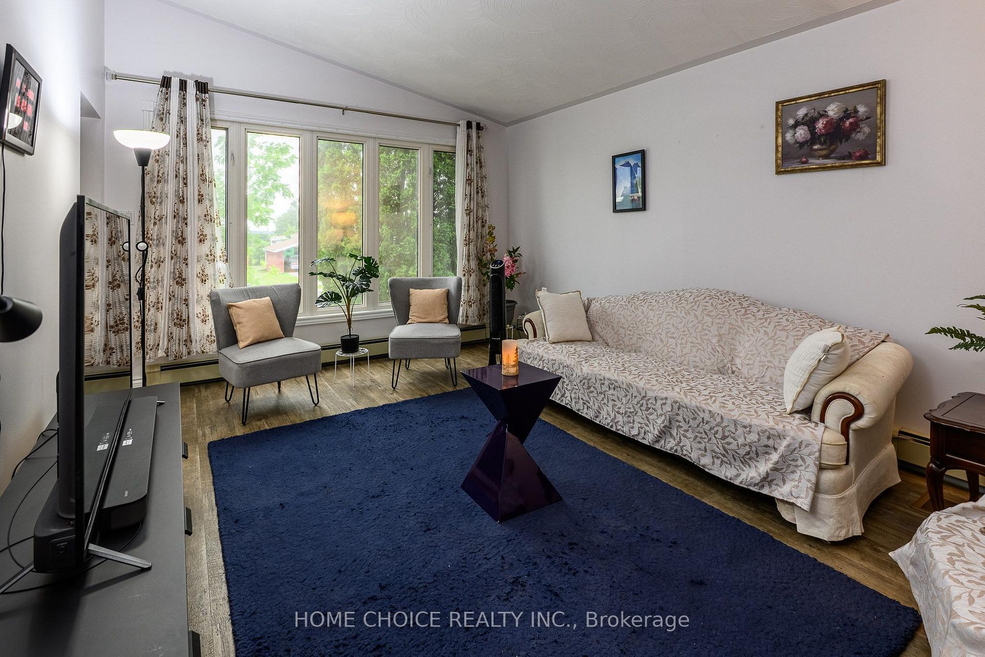 Photo 17 of 588 Melrose Boulevard, Timmins, TNW - Upper Melrose — HOMEH