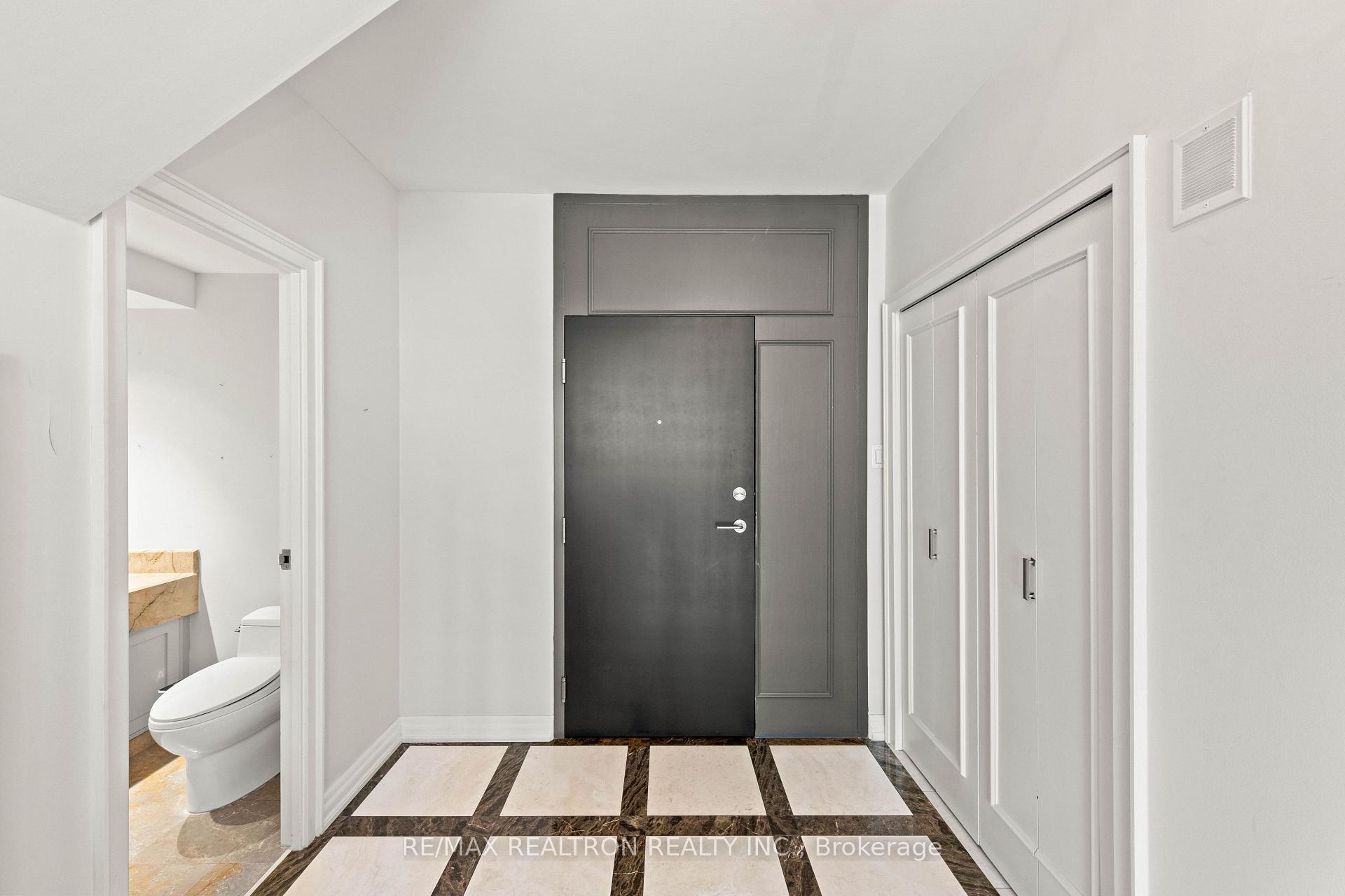 Photo 8 of Unit 412, 55A Avenue Road, Toronto, The Annex — HOMEH