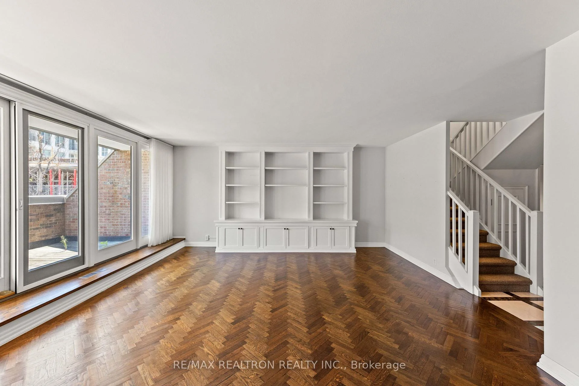 Photo 33 of Unit 412, 55A Avenue Road, Toronto, The Annex — HOMEH
