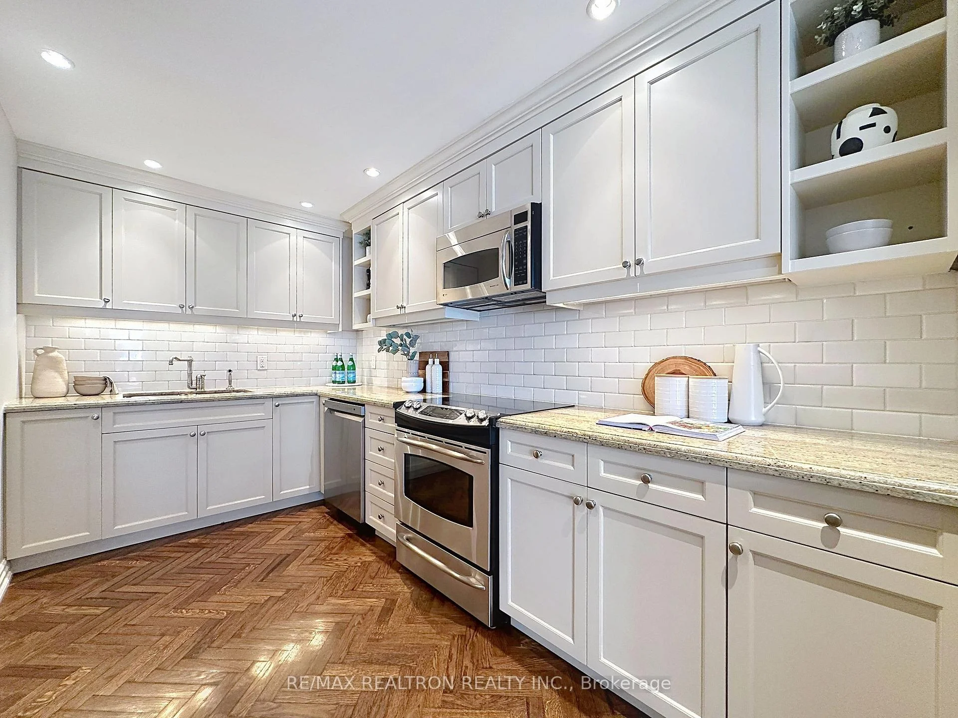 Photo 46 of Unit 412, 55A Avenue Road, Toronto, The Annex — HOMEH