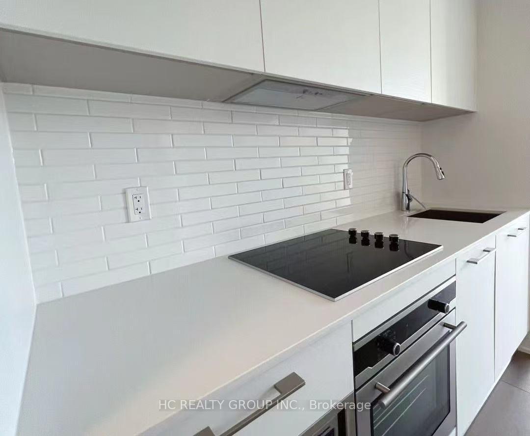 Photo 6 of Unit 1004, 3 Gloucester Street, Toronto, Church-Yonge Corridor — HOMEH