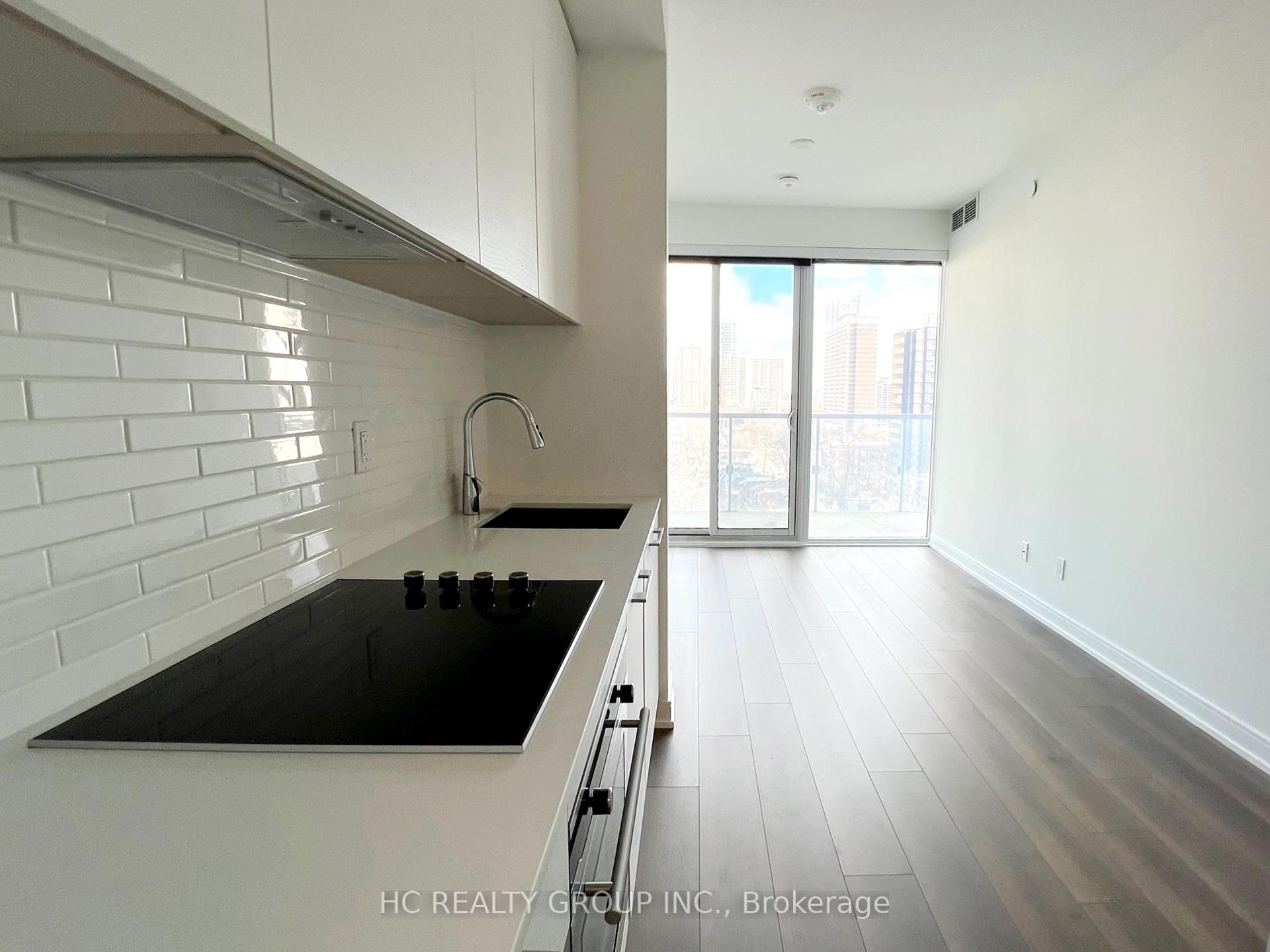 Photo 7 of Unit 1004, 3 Gloucester Street, Toronto, Church-Yonge Corridor — HOMEH