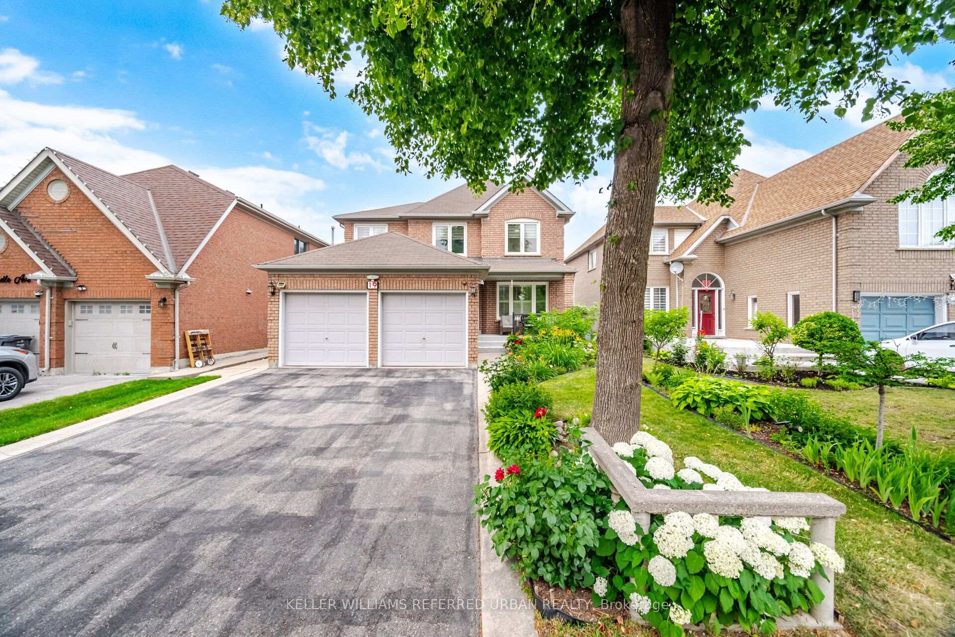 Photo 2 of 19 Softneedle Avenue, Brampton, Sandringham-Wellington — HOMEH