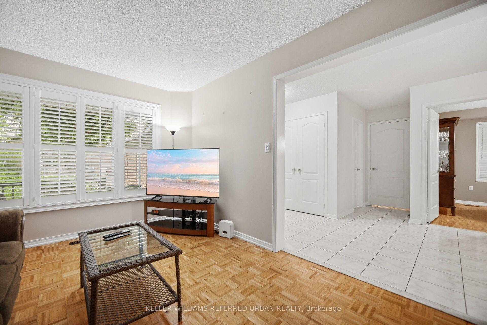 Photo 5 of 19 Softneedle Avenue, Brampton, Sandringham-Wellington — HOMEH