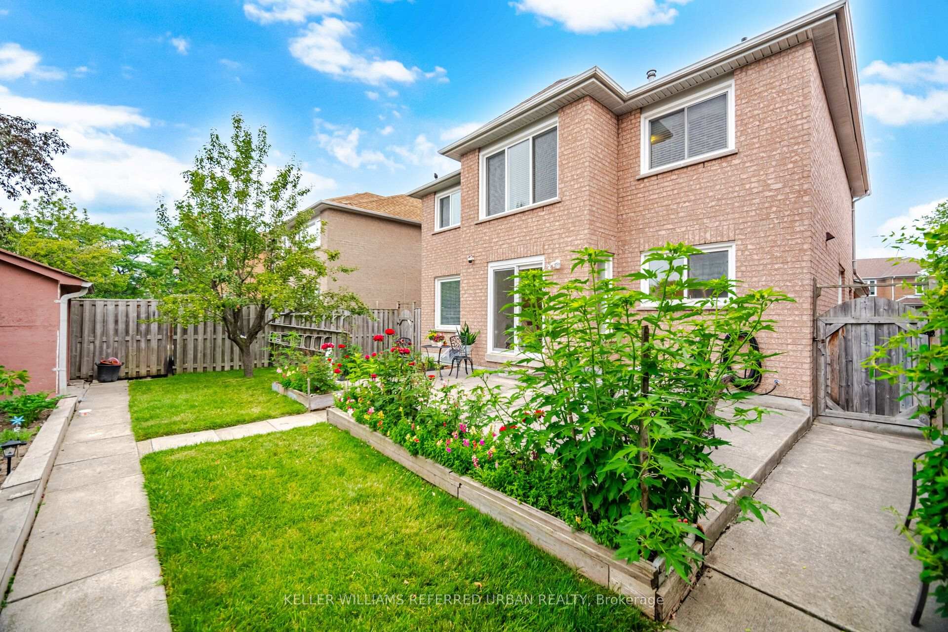 Photo 38 of 19 Softneedle Avenue, Brampton, Sandringham-Wellington — HOMEH