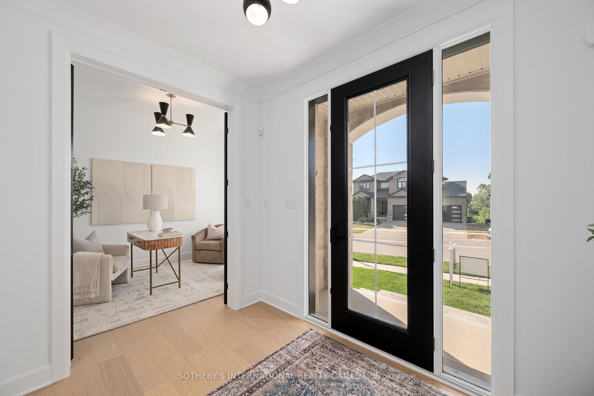 Photo 6 of 1011 Longworth Road, London, South L — HOMEH
