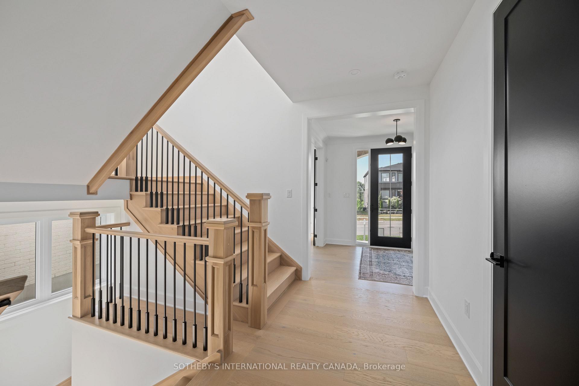 Photo 7 of 1011 Longworth Road, London, South L — HOMEH