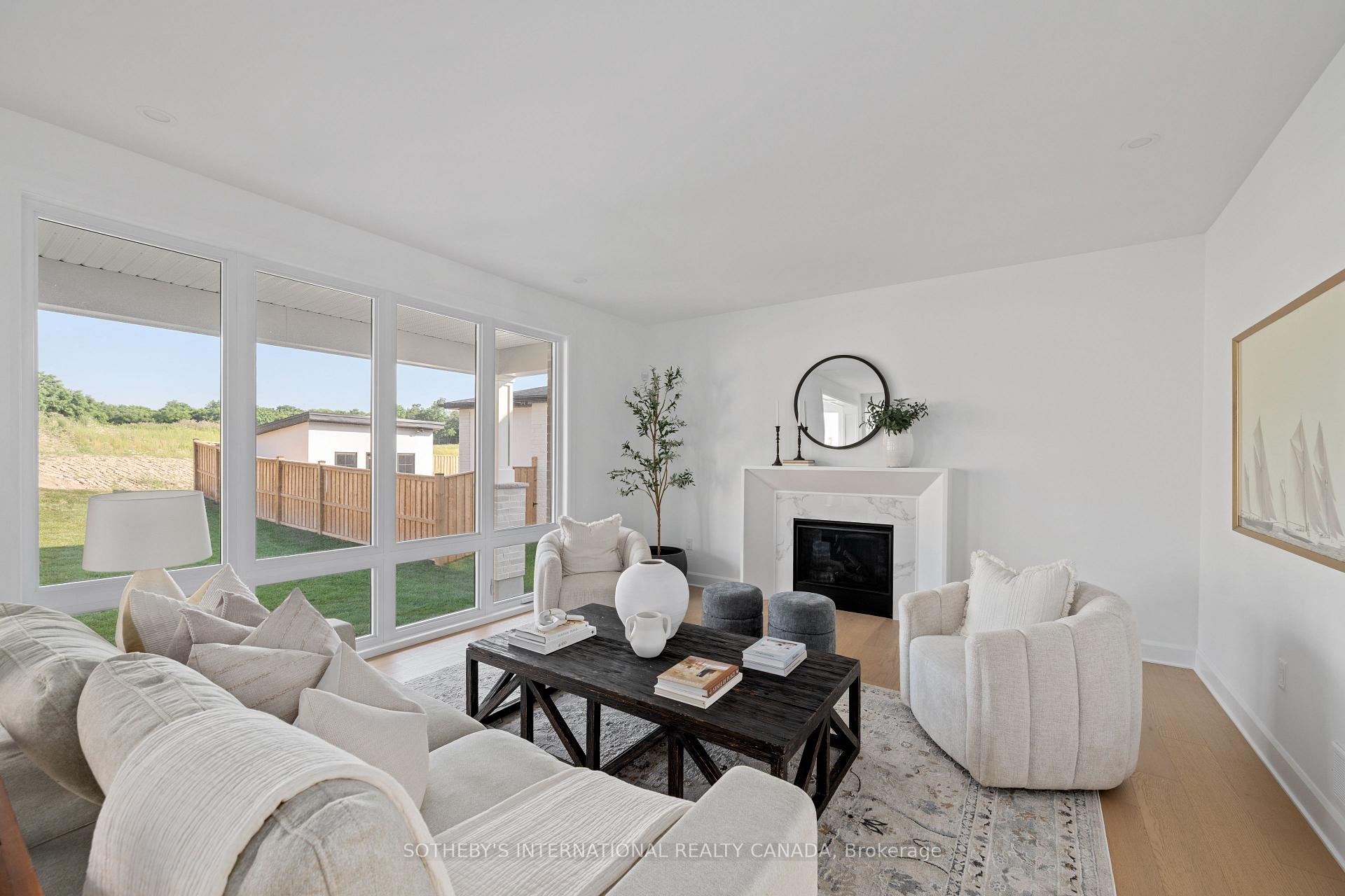 Photo 9 of 1011 Longworth Road, London, South L — HOMEH