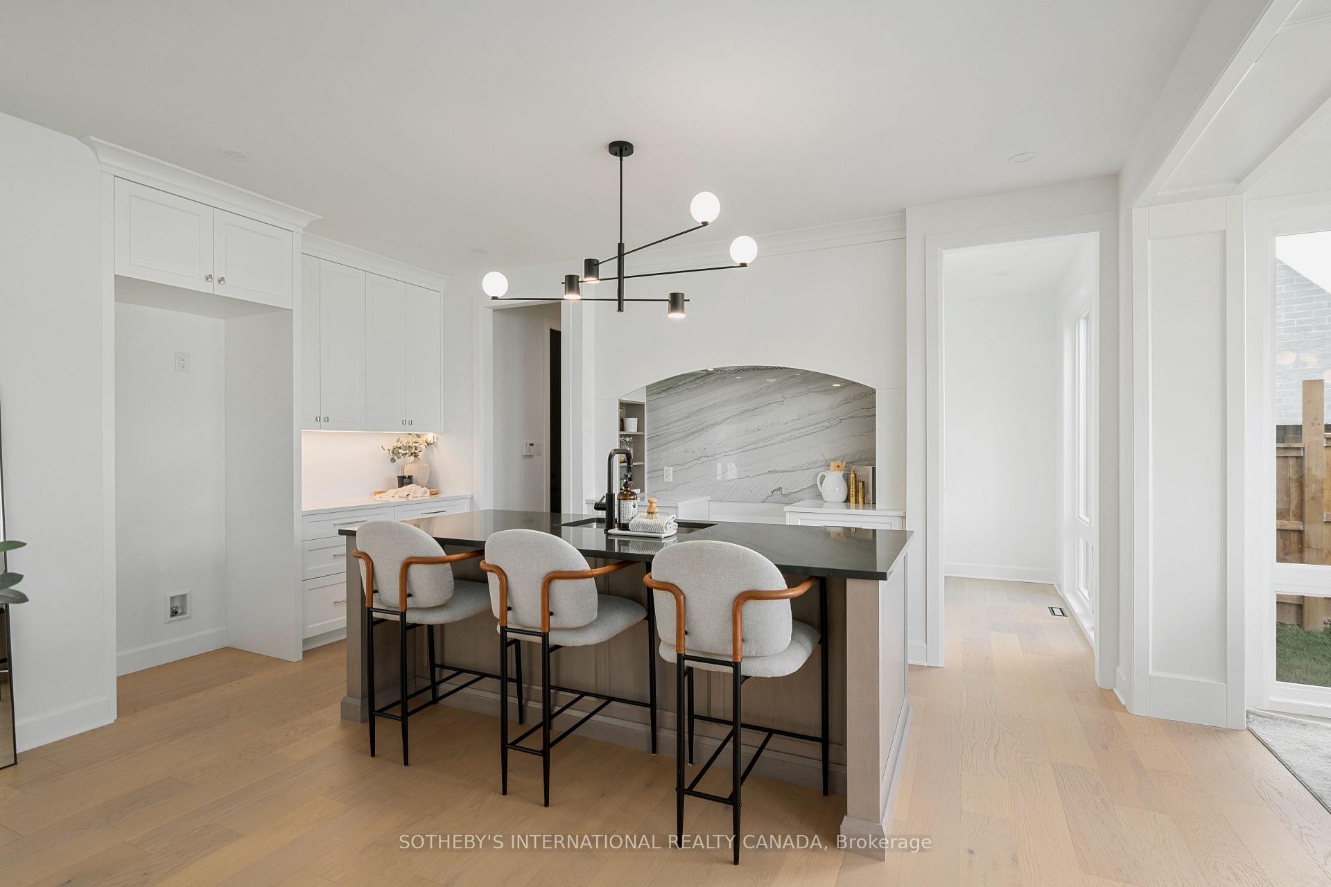 Photo 14 of 1011 Longworth Road, London, South L — HOMEH
