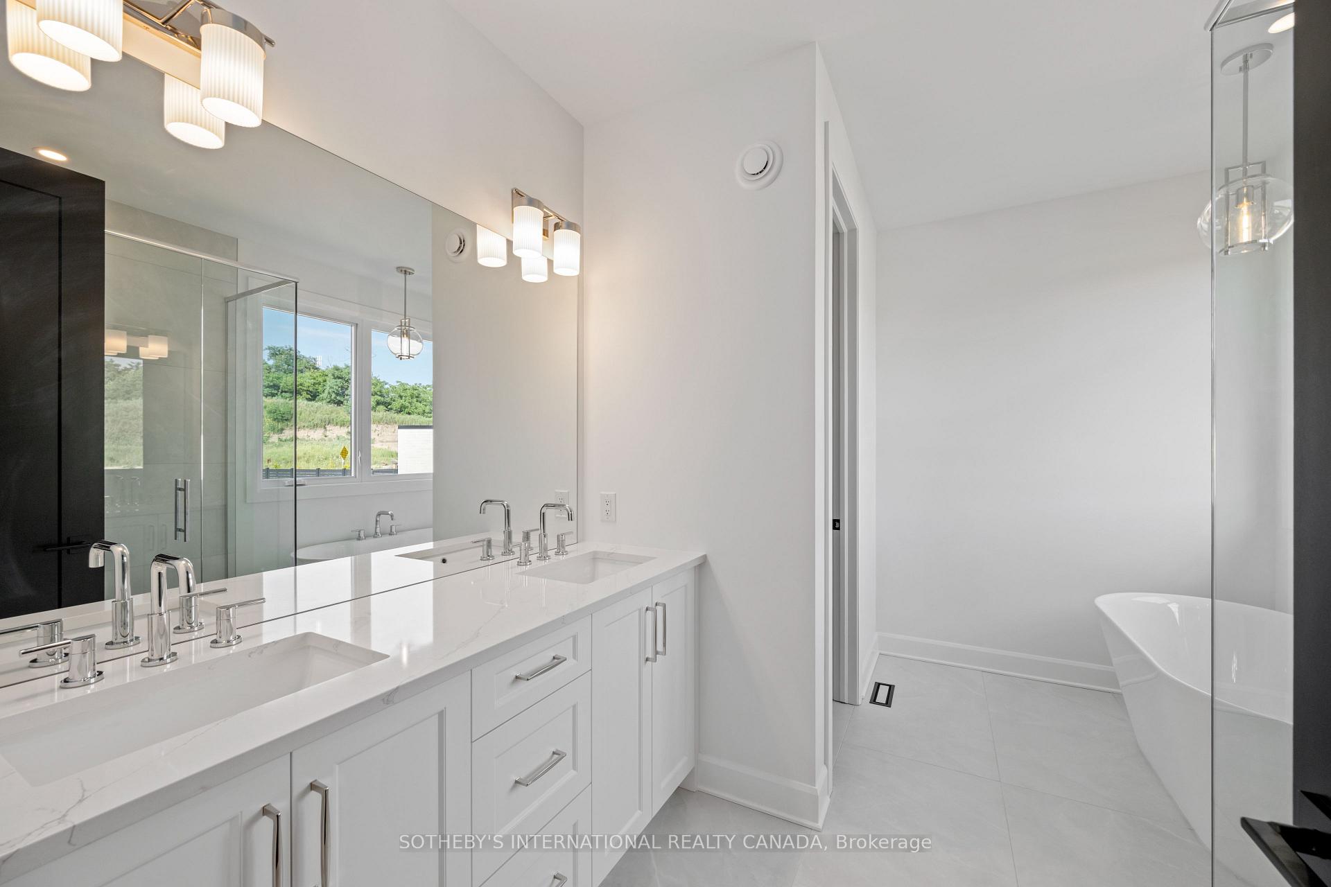 Photo 18 of 1011 Longworth Road, London, South L — HOMEH