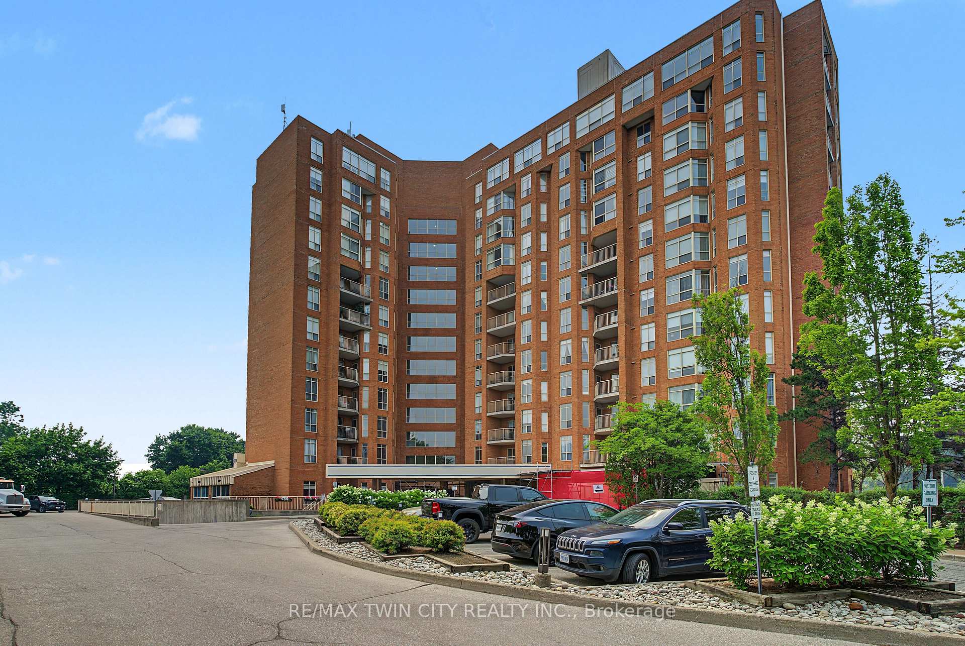 Photo of 1414 King Street E