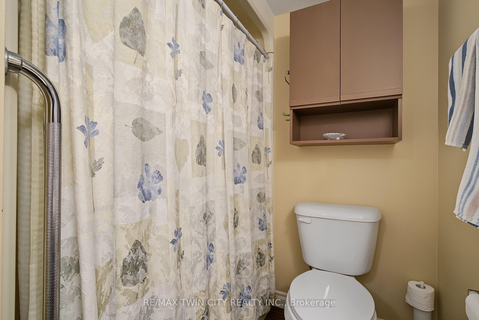 Photo 17 of 1414 King Street E, Kitchener, King East — HOMEH