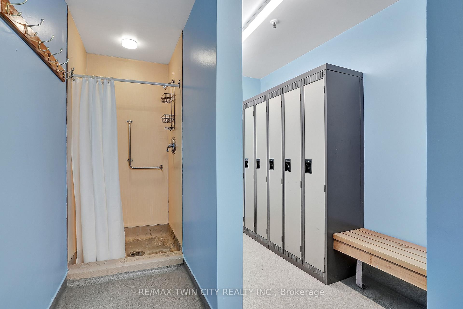 Photo 29 of 1414 King Street E, Kitchener, King East — HOMEH