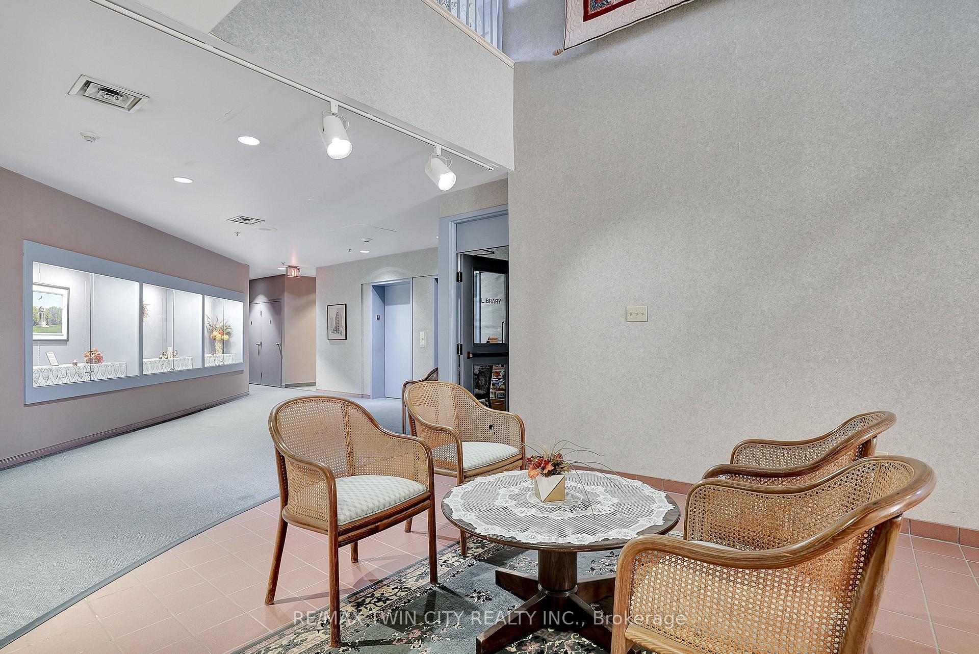 Photo 33 of 1414 King Street E, Kitchener, King East — HOMEH
