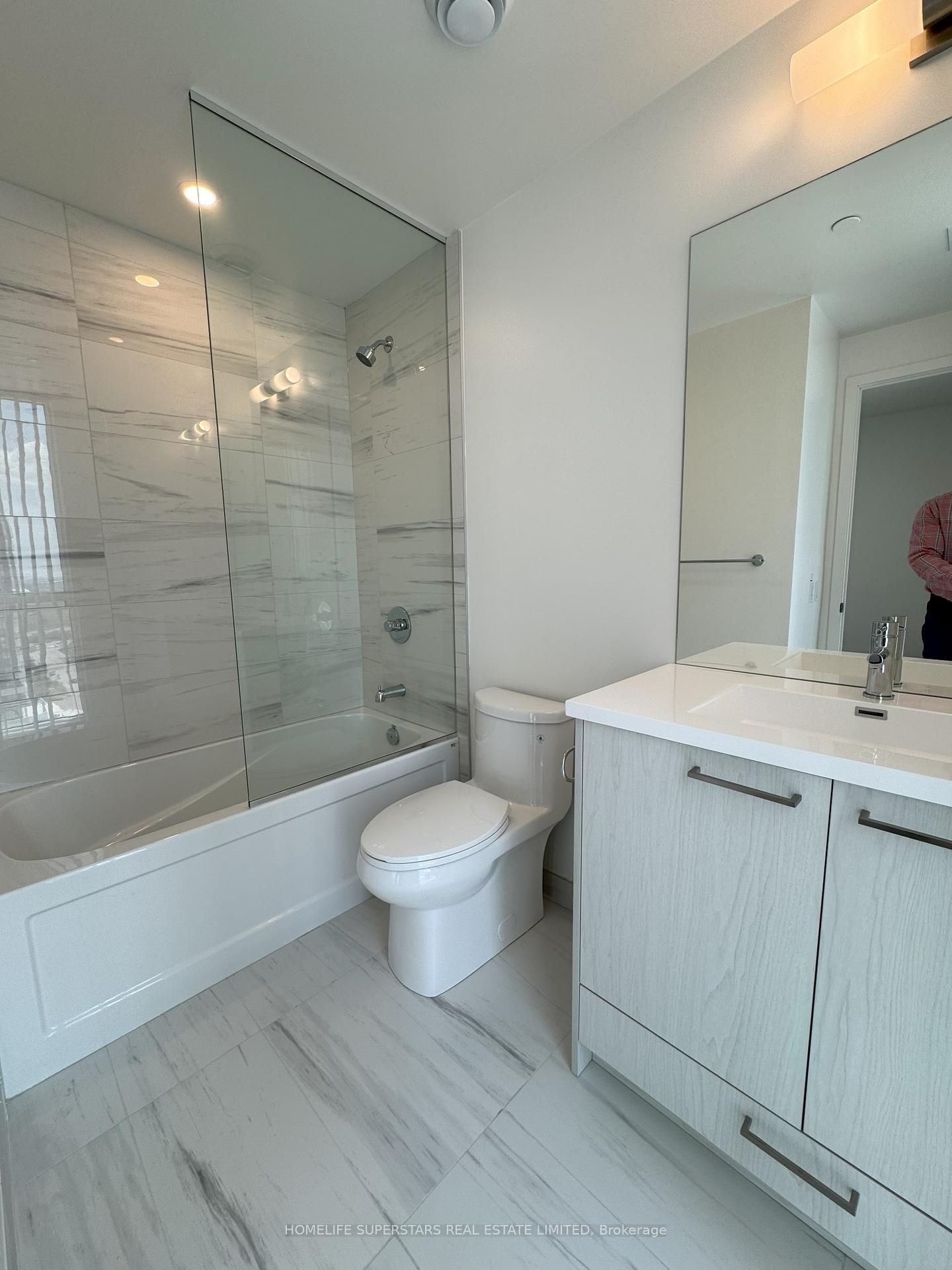 Photo 20 of Unit 1512, 28 Interchange Way, Vaughan, Vaughan Corporate Centre — HOMEH
