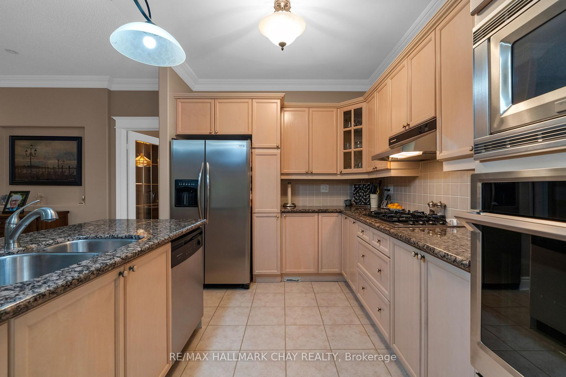 Photo 14 of 24 Northwood Drive, Wasaga Beach — HOMEH