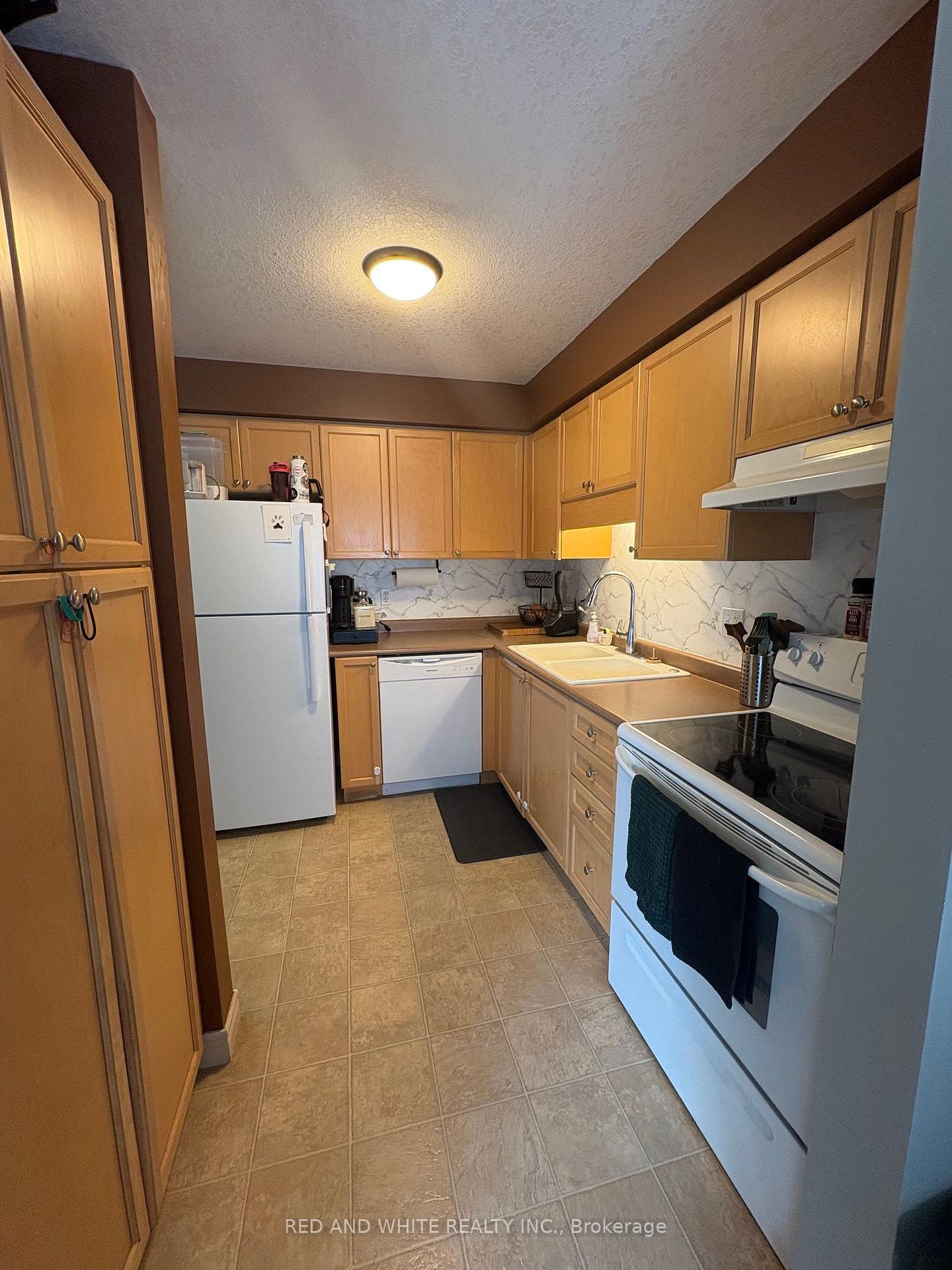 Photo 8 of 51 Swift Crescent, Guelph, Grange Road — HOMEH