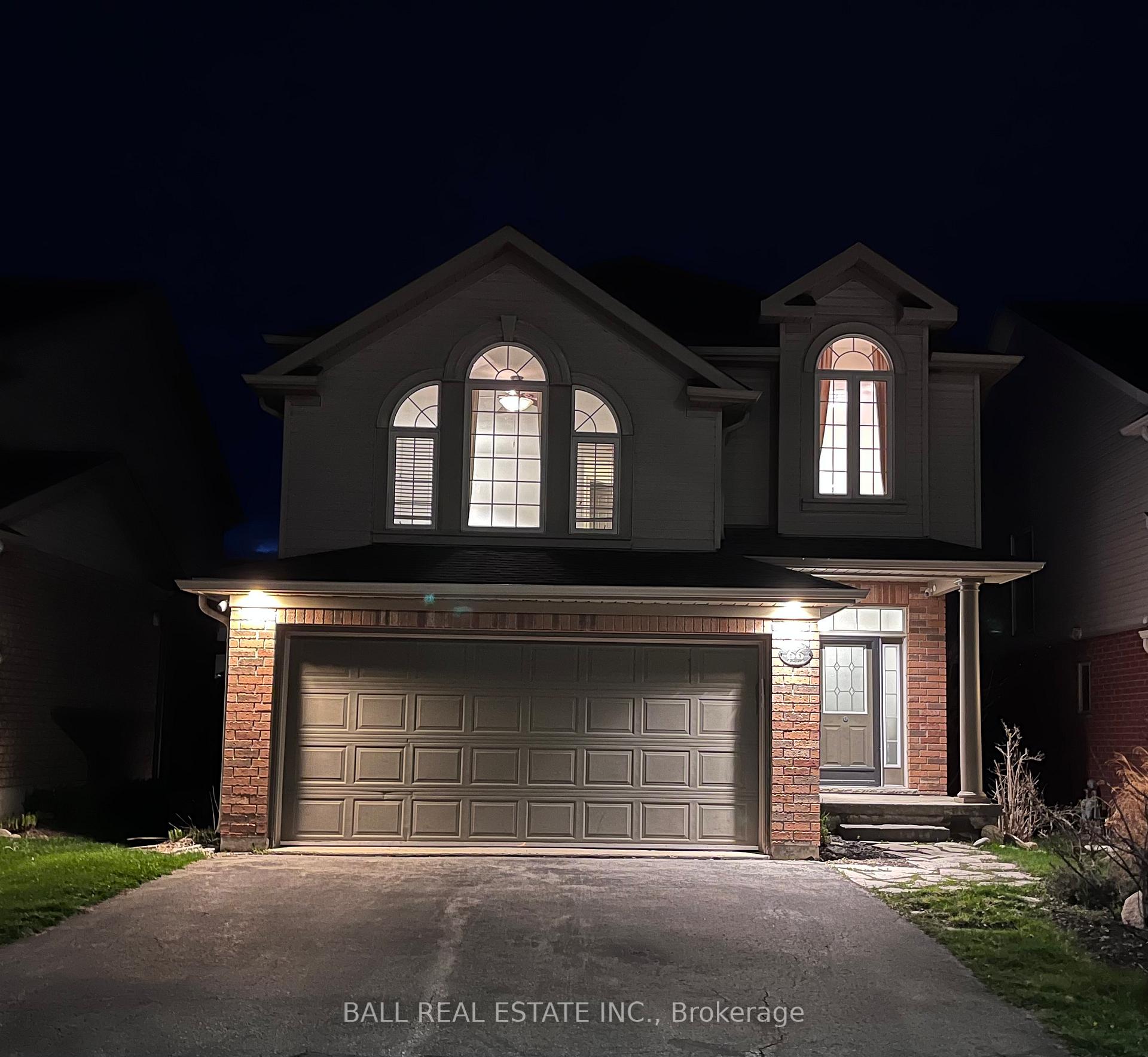 Photo 7 of 66 Highlands Crescent, Collingwood — HOMEH