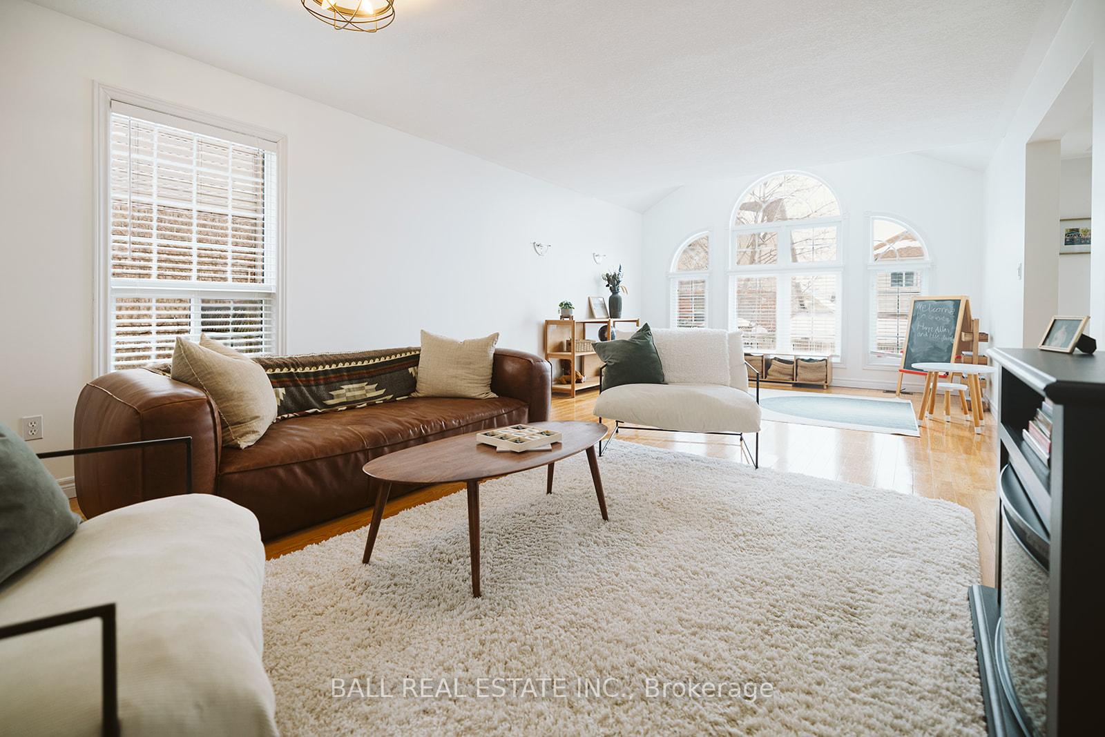 Photo 8 of 66 Highlands Crescent, Collingwood — HOMEH