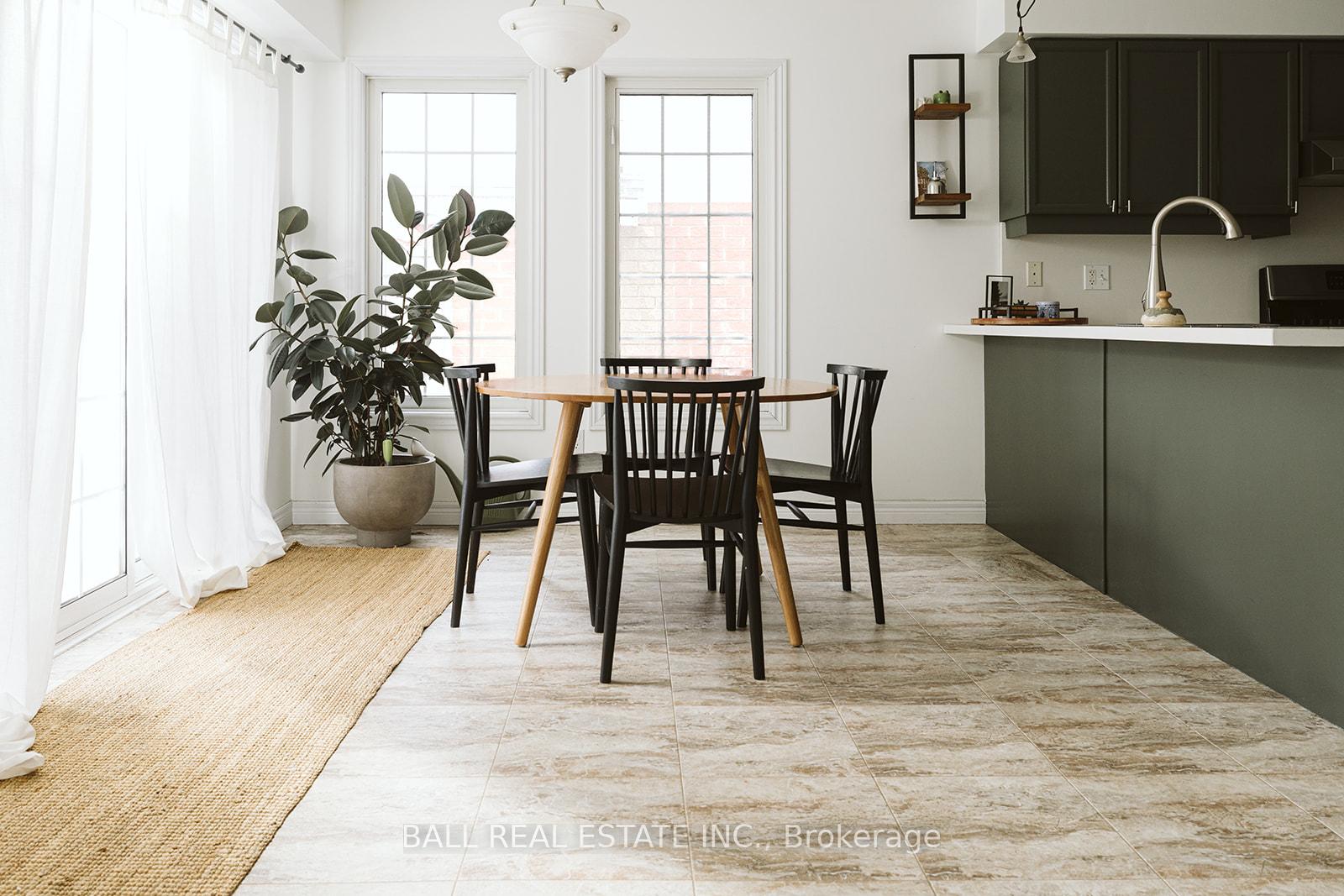 Photo 14 of 66 Highlands Crescent, Collingwood — HOMEH