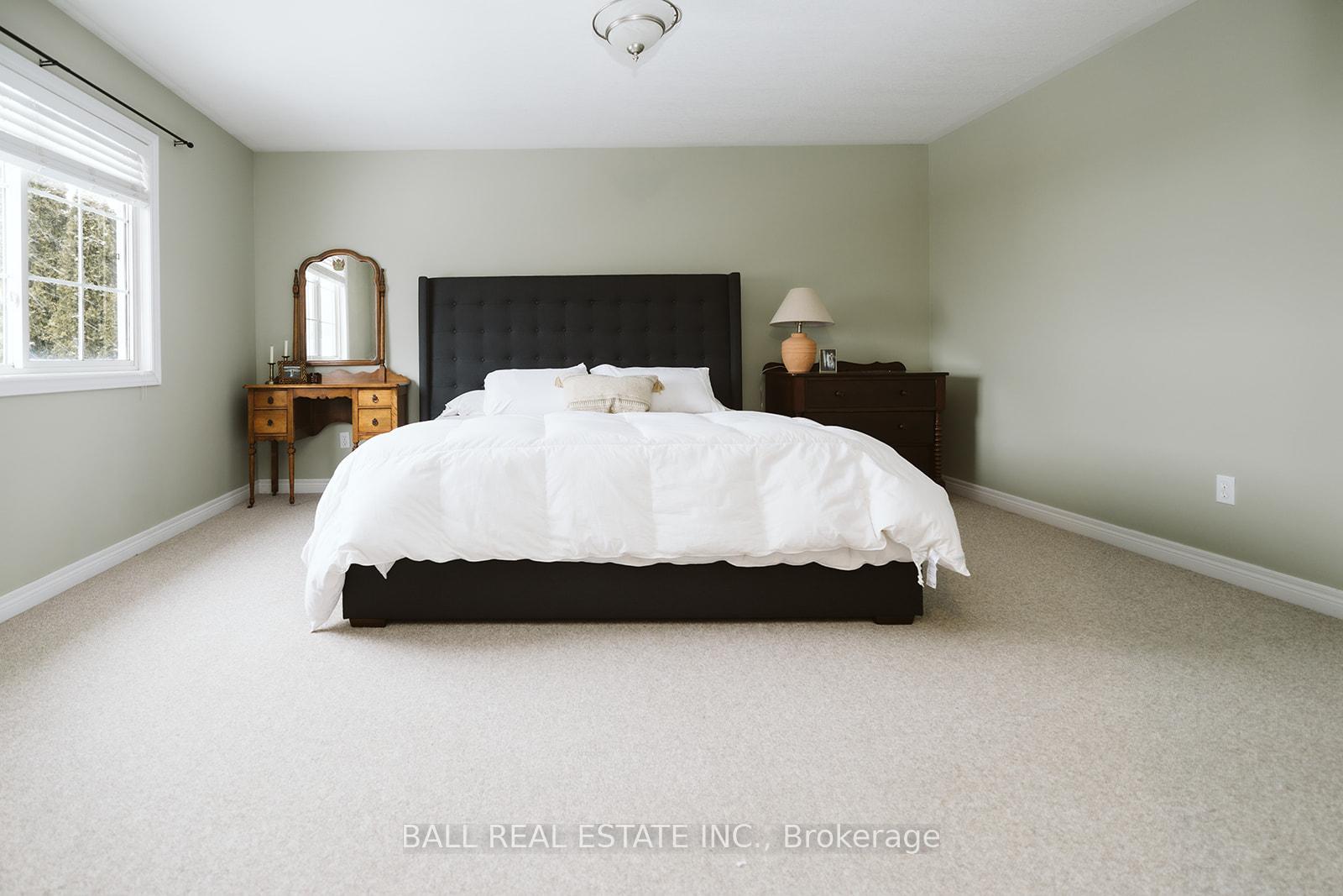 Photo 36 of 66 Highlands Crescent, Collingwood — HOMEH