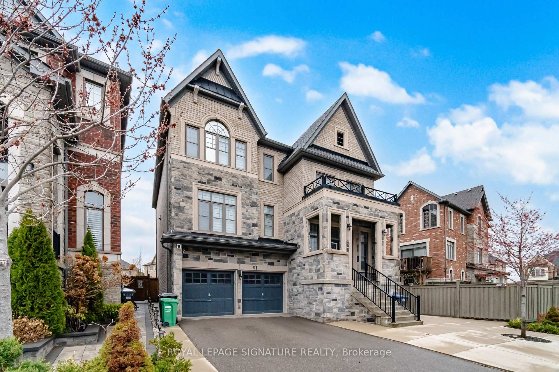 Photo 3 of Unit 2, 91 Roulette Crescent, Brampton, Northwest Brampton — HOMEH