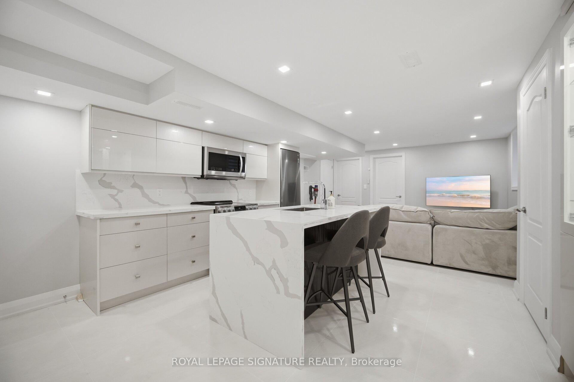 Photo 11 of Unit 2, 91 Roulette Crescent, Brampton, Northwest Brampton — HOMEH