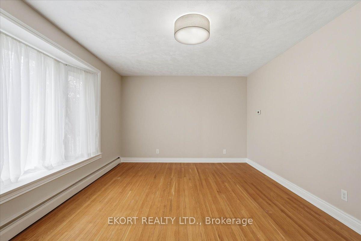Photo 6 of 52 Edgehill Road, Belleville, Belleville Ward — HOMEH