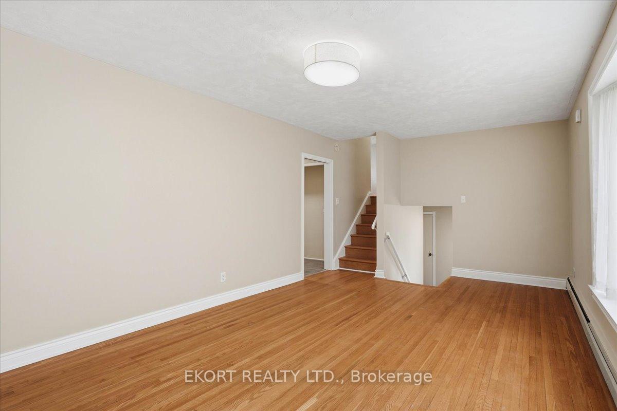Photo 8 of 52 Edgehill Road, Belleville, Belleville Ward — HOMEH