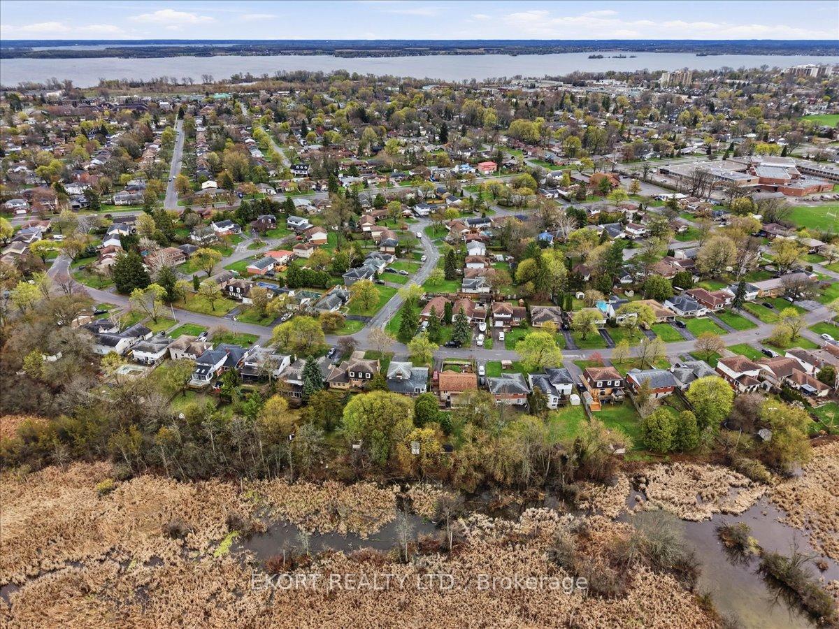 Photo 34 of 52 Edgehill Road, Belleville, Belleville Ward — HOMEH