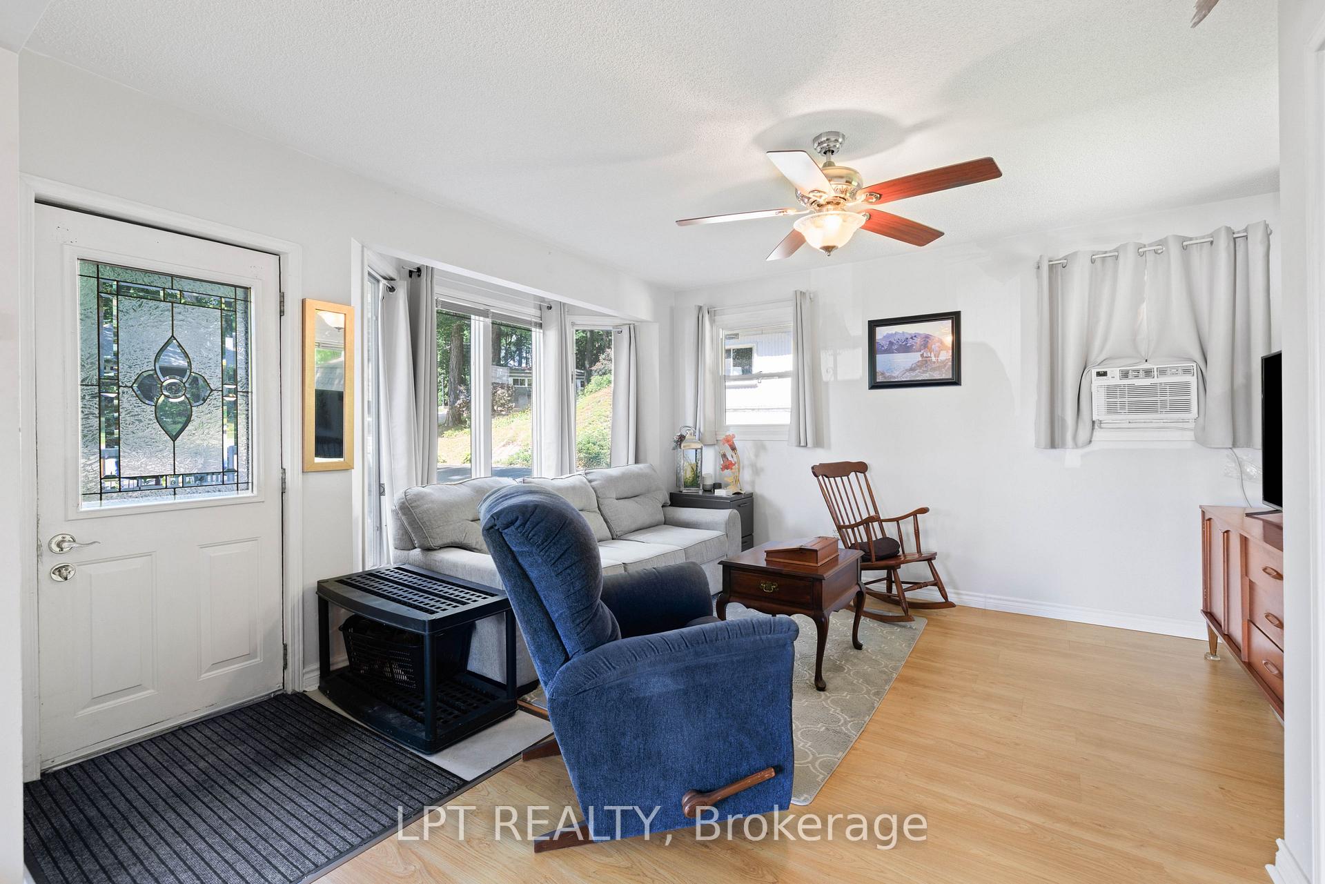 Photo 8 of Unit 3, 525 Midland Point Road, Midland — HOMEH