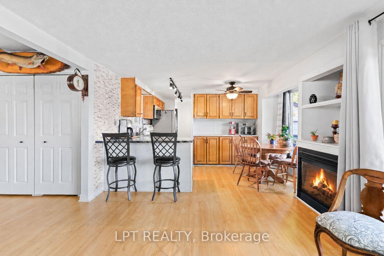 Photo 14 of Unit 3, 525 Midland Point Road, Midland — HOMEH